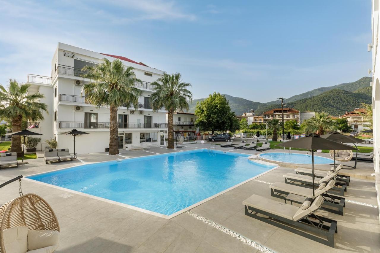 Stavros Beach Hotel Exterior photo